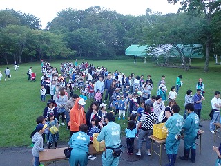 写真：ちょうちん抽選会