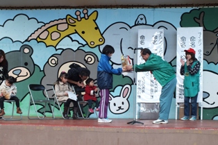 写真:命名式1