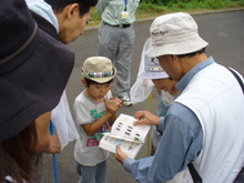 写真：観察会の様子2