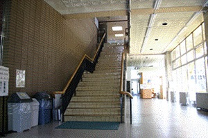 写真：市役所西側の階段