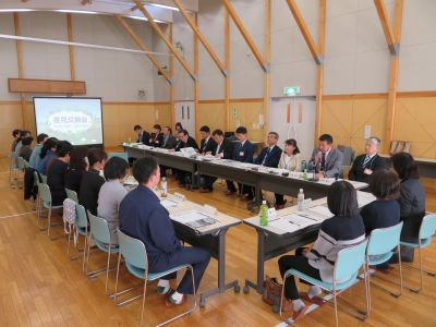 写真：JA阿寒女性部との意見交換会の様子