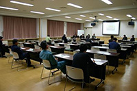 写真：議会報告会の様子2