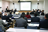 写真：議会報告会の様子5