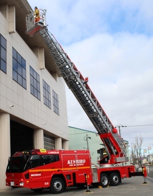 写真：はしご付消防自動車