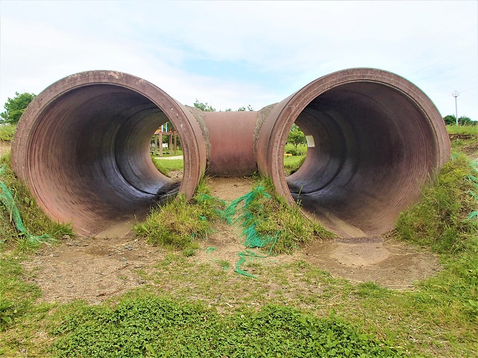 写真：ツイントンネル