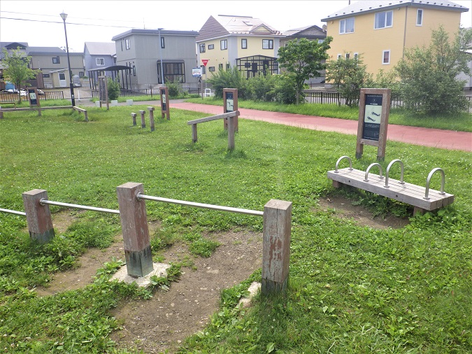 写真：健康遊具