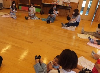 西部「赤ちゃんと遊ぼう」