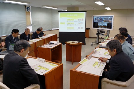 写真：専門部会 会議1