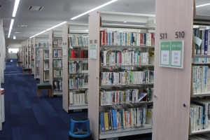 写真：中央図書館のサービス4