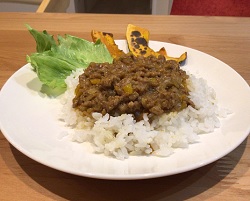 写真：釧路産パプリカを使った簡単キーマカレー