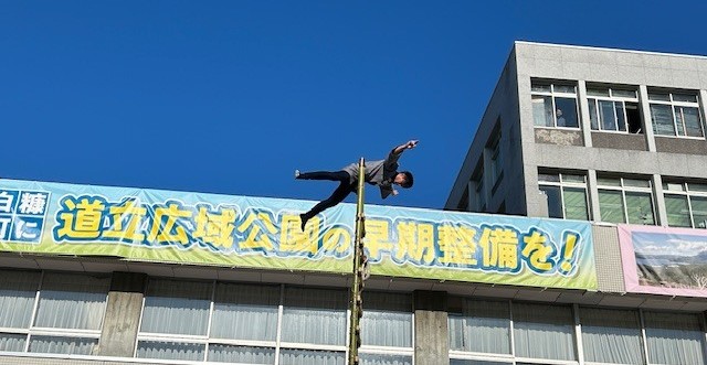 写真：梯子乗りの様子