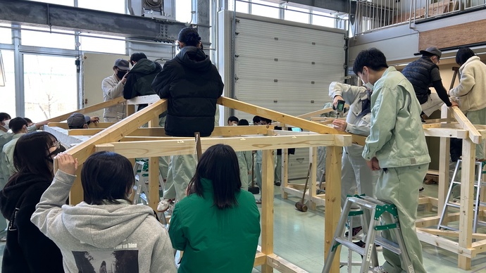 写真:建築技術科