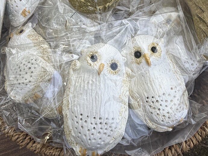 フクロウのグッズの写真