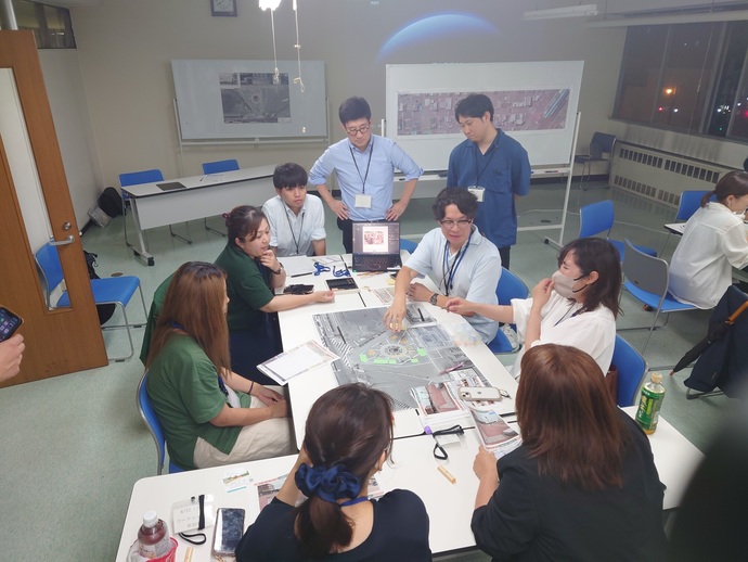 ワークショップ各班の様子3