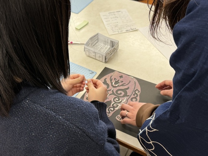 ヒグマの切り絵